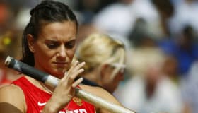 Yelena Isinbayeva domina eliminatorias en salto con garrocha 