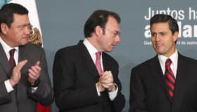 Desempolva PRI iniciativa para despedir 3,937 funcionarios públicos