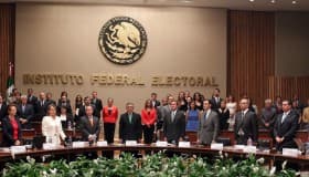 Diputados definen requisitos para elegir consejeros del IFE