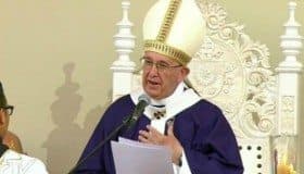 La noche es enorme y muy obscura, pero en México hay muchas luces de esperanza: Francisco al despedirse