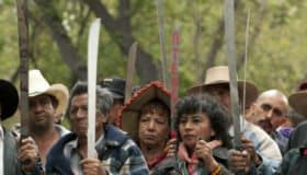 Sobrevivientes de Atenco van a la Corte Penal Internacional para pedir investigación a operativo de 2006 | Video