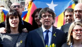 Defensa de Puigdemont confía en que Alemania deniegue cargo por malversación