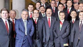 Constitución prohíbe "mochar manos" como propone 'El Bronco'