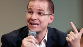 Anaya denuncia que Grupo Rioboó está haciendo campaña a favor de AMLO