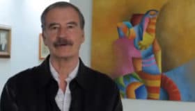 Fox arremete contra AMLO por cancelar NAIM (Video)