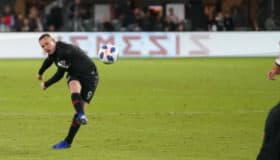 Así fue el golazo del rejuvenecido Wayne Rooney ante los campeones de la MLS (Video)