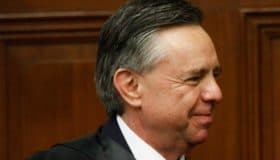 Medina Mora sabía que EU metía armas a México, indican comunicaciones donde consta complicidad