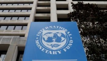 Propone FMI reorientar estrategia de Pemex y posponer refinería