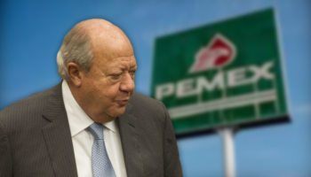 Sindicato petrolero pide jubilación para Romero Deschamps; salario completo, gas y gasolina entre los beneficios