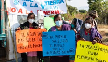 Minera Cuzcatlán: Con licencia para contaminar