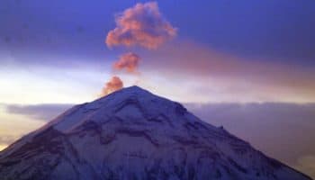 Reportan la formación de un domo en el cráter del Popocatépetl