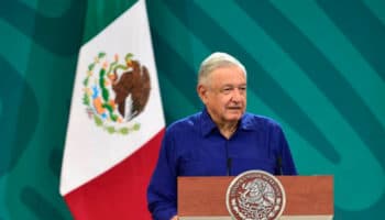 Muestra AMLO conversación con Arganis tras publicación de Pandora Papers