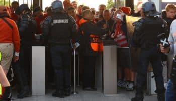 Champions League: Retrasan inicio de la Final por problemas de seguridad | Video