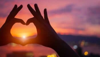 ¿Qué es el amor?, el psicólogo Mark Vernon tiene una respuesta (Adelanto editorial)