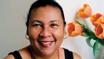 'Todo sobre el amor', un libro de bell hooks (Adelanto editorial)