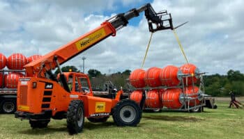 Texas alista muro flotante para frenar migrantes