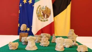 Bélgica restituye 20 piezas arqueológicas prehispánicas al gobierno de México