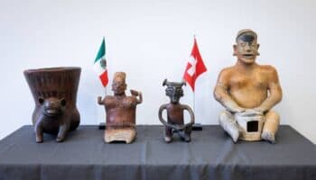 Suiza restituye 24 piezas arqueológicas a México