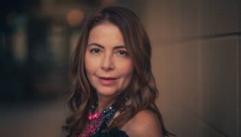 “Todavía me parece los latinoamericanos vivimos inmersos en el realismo mágico”: Grace P. Bedoya