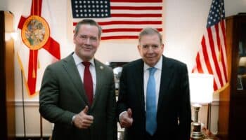 Edmundo González Urrutia se reúne con el futuro asesor de Seguridad Nacional de Trump