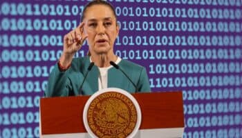 Hackean a Sheinbaum; confirma intromisión a su celular y cuenta personal de correo electrónico