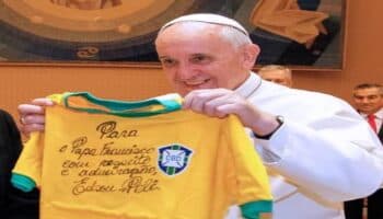 Papa Francisco | Cuando eligió a Pelé por encima de Maradona y Messi | Video