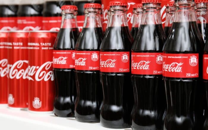 Coca-Cola se compromete a reducir en 30 % las calorías de sus bebidas en México
