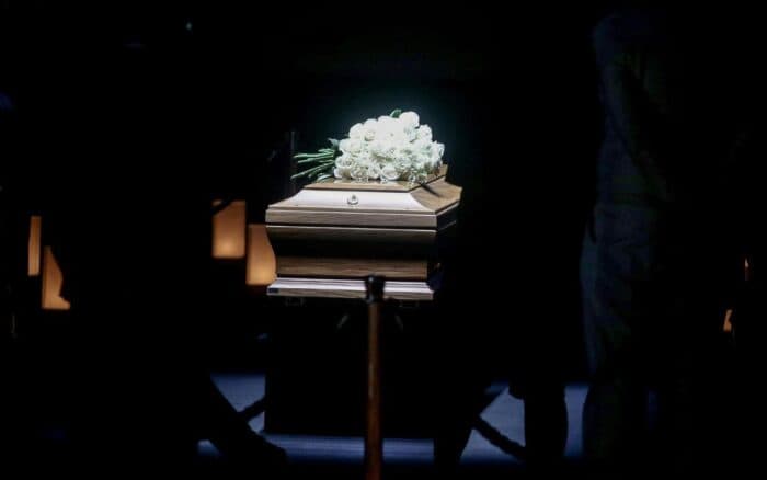 Milán da el último adiós al 'rey' de la moda, Giorgio Armani