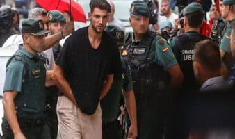 Procesan a futbolista español Rafa Mir por agresión sexual