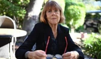 Las valientes memorias de Gisèle Pelicot llegan a las librerías de todo el mundo