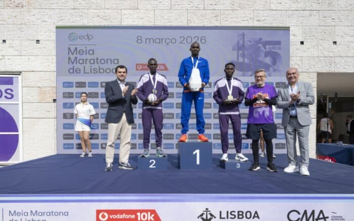 Recupera Jacob Kiplimo el récord mundial en medio maratón | Video