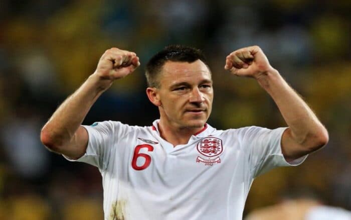 John Terry, leyenda del Chelsea, se posiciona contra los inmigrantes en Inglaterra