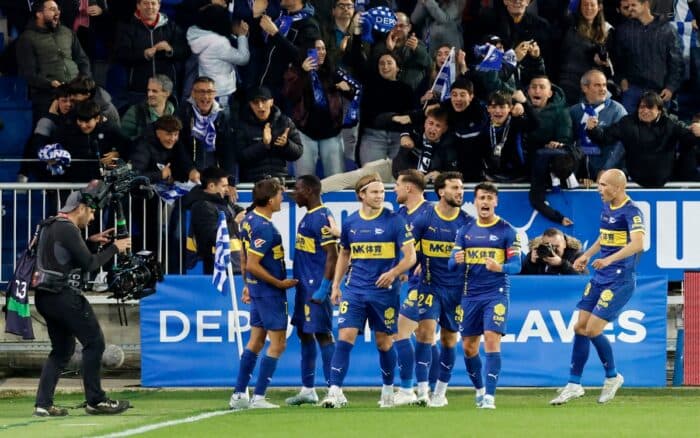 Evita Alavés que el campeón Barcelona llegue a los 100 puntos | Video