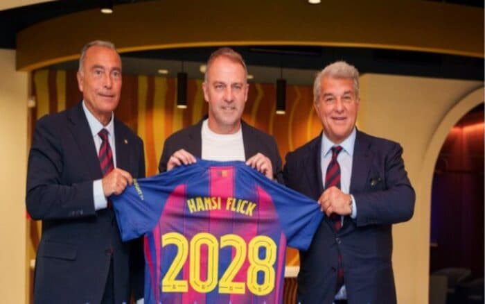 Hans-Dieter Flick renueva con el Barcelona hasta 2028 | Video