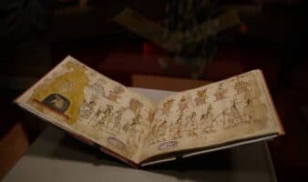 Después de casi 200 años, el “Códice Azcatitlan” regresa a México