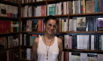 “No podría imaginarme escribir sin implicarme en la vida cotidiana”: Gabriela Jauregui