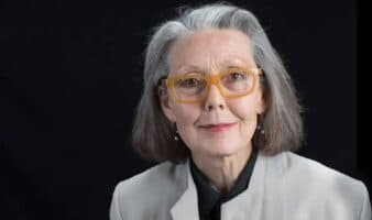 “Anne Carson, una autora que derrumba las máscaras del ser humano”: Jorge Esquinca
