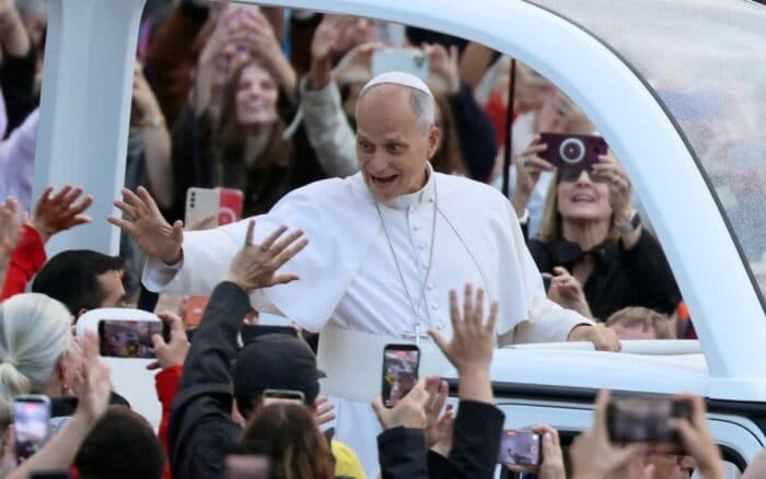 El papa León XIV no necesitará tratamiento tras extirparle el cáncer en el pulmón