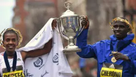 Se imponen Worknesh Degefa y Lawrence Cherono en el Maratón de Boston 2019 | Video