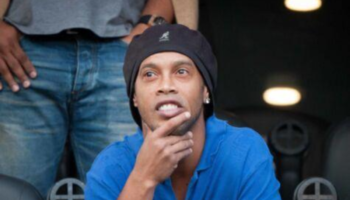 Ronaldinho atraviesa el duelo por su madre entre fiestas, alcohol y excesos | Video