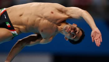 Rommel Pacheco completa su carrera con ovación en la alberca olímpica | Video