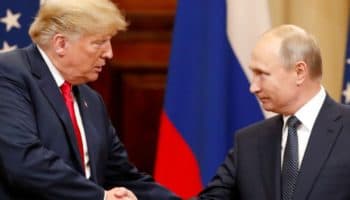Trump aconseja a Putin no escalar la situación en Ucrania