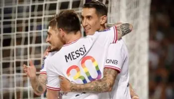 Dejan en fuera de lugar a la homofobia | Video