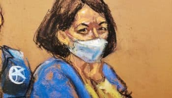 Ghislaine Maxwell, cómplice de Jeffrey Epstein, es sentenciada a 20 años de prisión por tráfico sexual