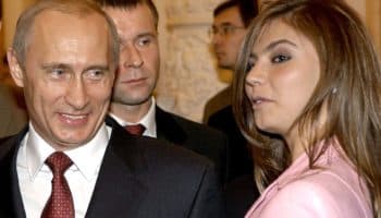 Ucrania sanciona a hijas de Putin, a su supuesta amante y otras 2 mil 500 personas