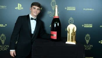 Balón de Oro: Recibe Gavi el Trofeo Raymond Kopa | Video