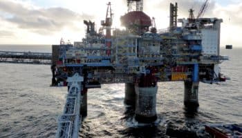 Estados Unidos busca en México barriles de crudo amargo de alta demanda