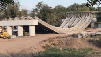 Colapsa puente 'El Quelite' en Sinaloa; AMLO apunta 'falla estructural'