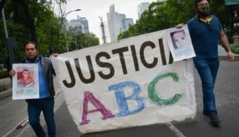 Dueña de Guardería ABC fue detenida en EU, reportan padres de víctimas