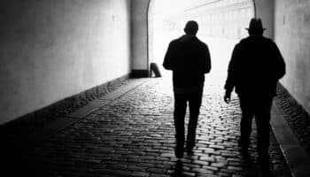 Frustran intento de reconstruir la cúpula de la 'Cosa Nostra'; detienen a 183 mafiosos en Sicilia